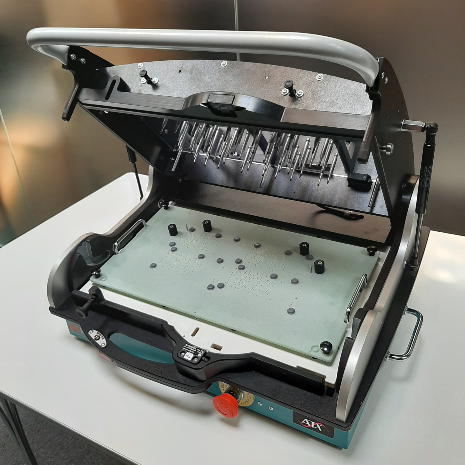 Automated safety Test - HiPOT Fixture - DSE Test Solutions